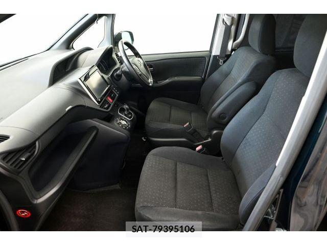Toyota VOXY HYBRID 2014-05 7394838-9