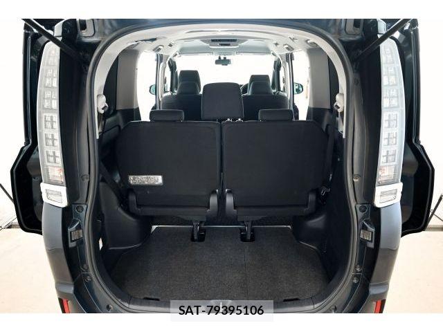 Toyota VOXY HYBRID 2014-05 7394838-14