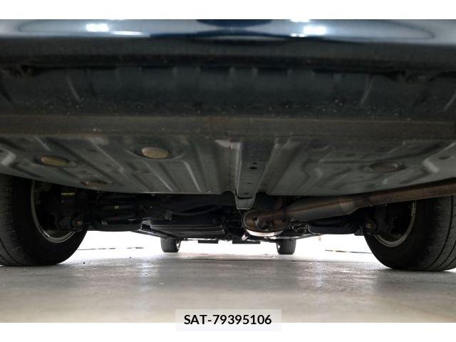 Toyota VOXY HYBRID 2014-05 7394838-16