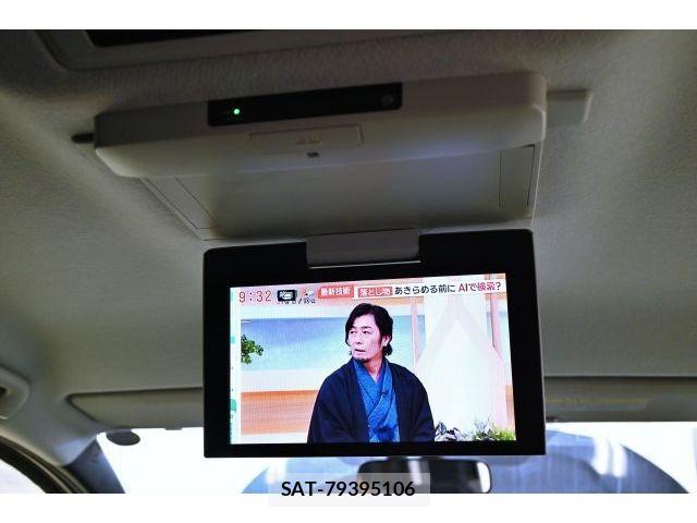 Toyota VOXY HYBRID 2014-05 7394838-19