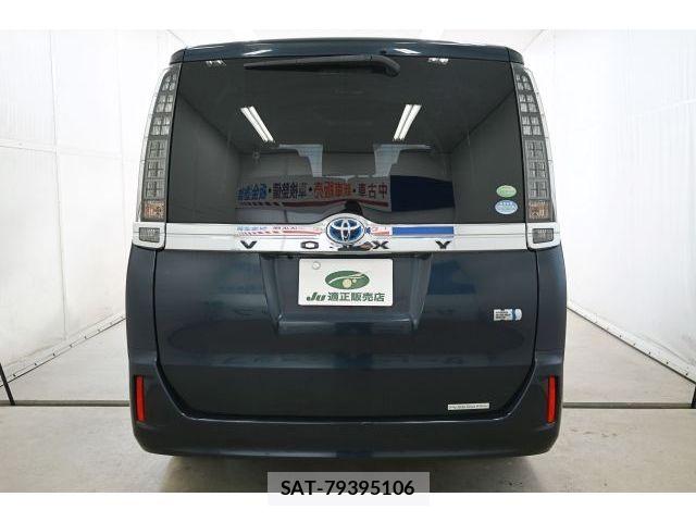 Toyota VOXY HYBRID 2014-05 7394838-5