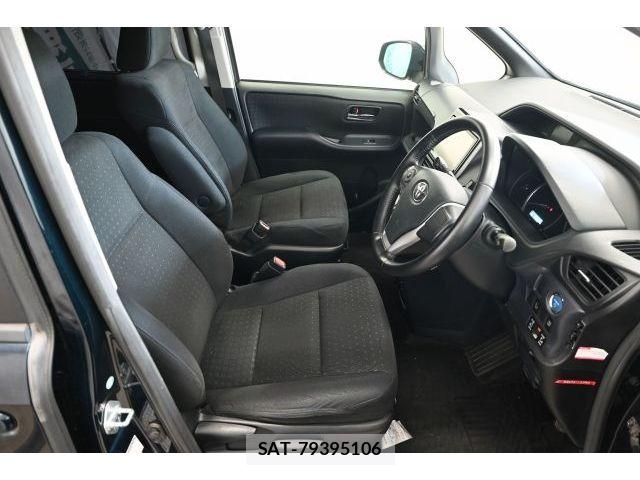 Toyota VOXY HYBRID 2014-05 7394838-8