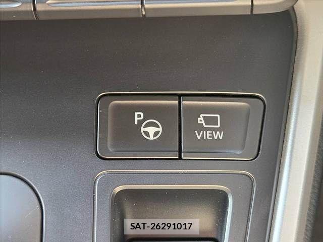 Toyota VOXY HYBRID 2024-11 7458775-29