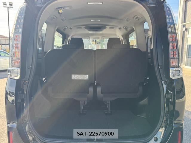 Toyota VOXY HYBRID 2015-08 7458804-11