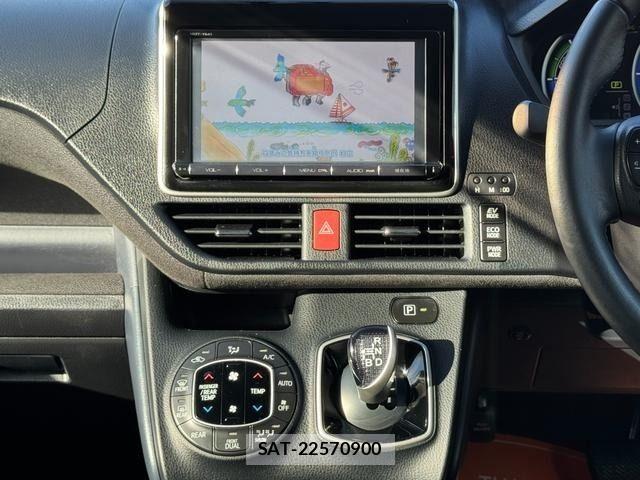 Toyota VOXY HYBRID 2015-08 7458804-20