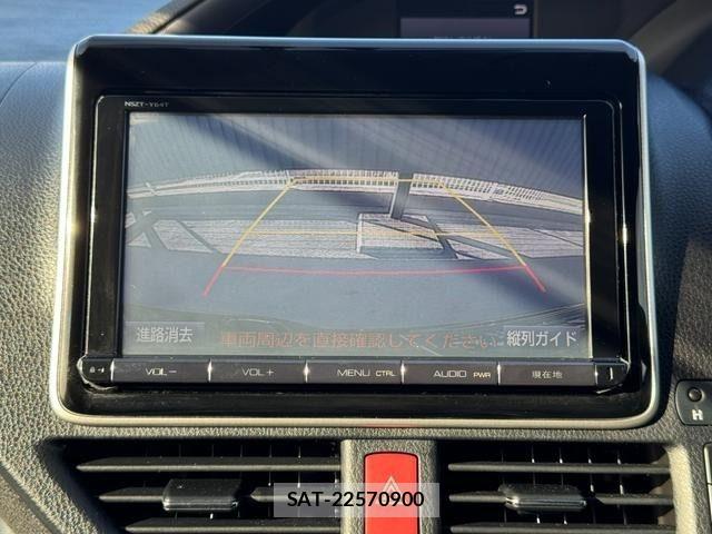 Toyota VOXY HYBRID 2015-08 7458804-22
