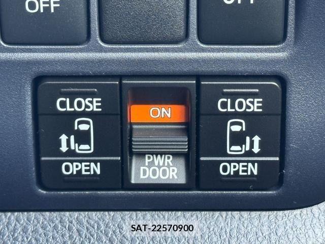 Toyota VOXY HYBRID 2015-08 7458804-25