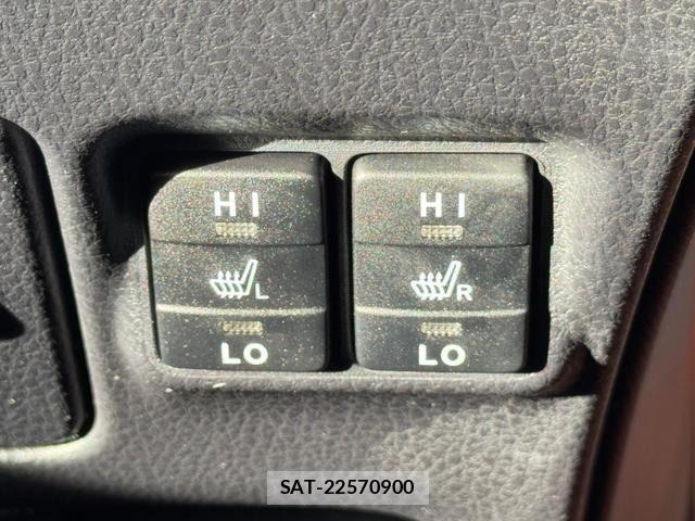 Toyota VOXY HYBRID 2015-08 7458804-26