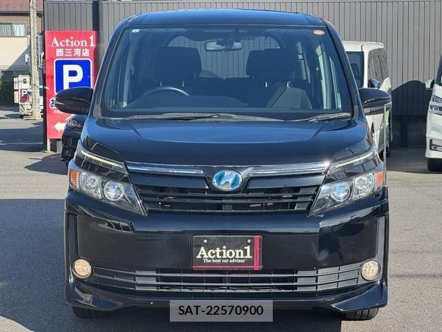Toyota VOXY HYBRID 2015-08 7458804-2