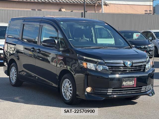 Toyota VOXY HYBRID 2015-08 7458804-6