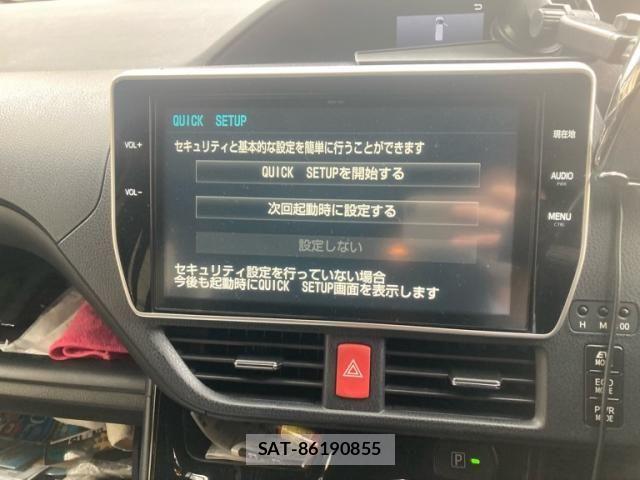 Toyota VOXY HYBRID 2017-07 7458799-19