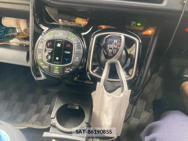 Toyota VOXY HYBRID 2017-07 7458799-20