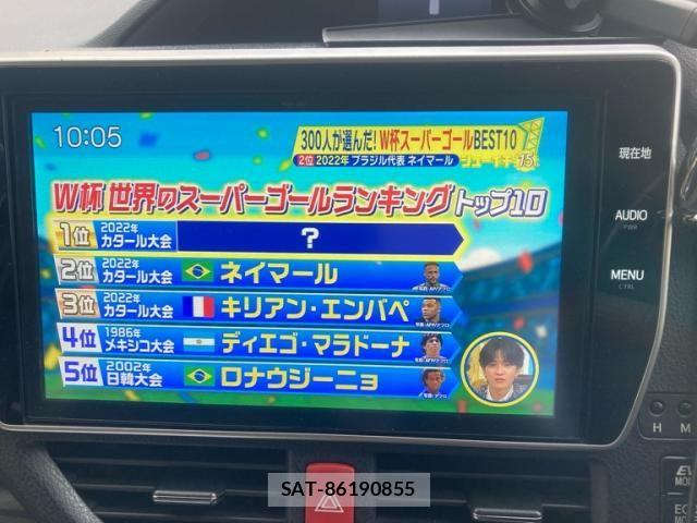 Toyota VOXY HYBRID 2017-07 7458799-24
