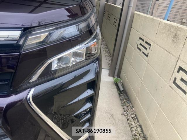 Toyota VOXY HYBRID 2017-07 7458799-2