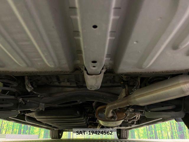 Toyota VOXY HYBRID 2018-01 7458795-19