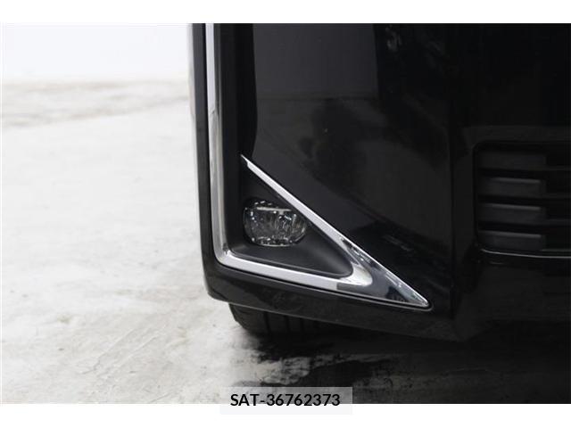 Toyota VOXY HYBRID 2017-09 7458811-12