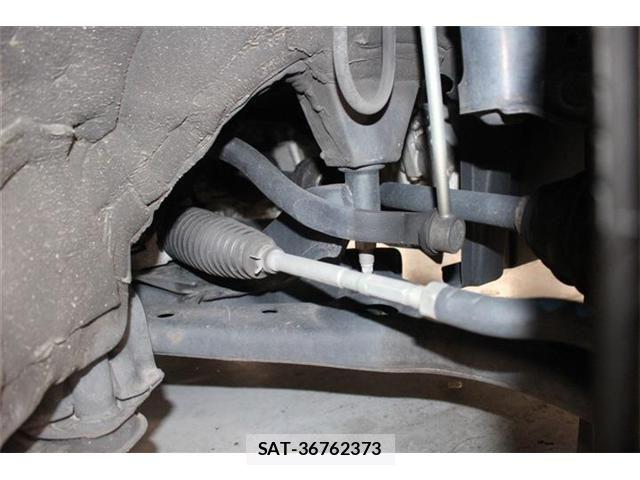 Toyota VOXY HYBRID 2017-09 7458811-19