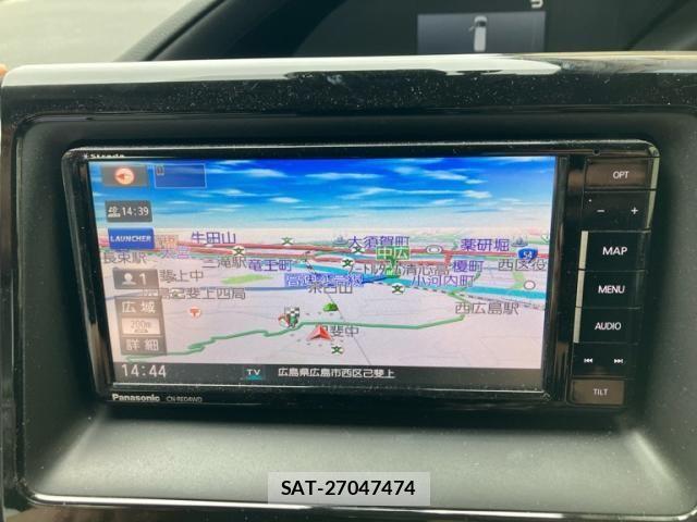 Toyota VOXY HYBRID 2017-04 7458810-22