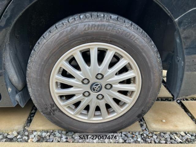 Toyota VOXY HYBRID 2017-04 7458810-4
