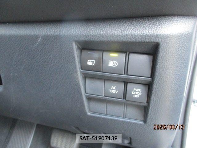 Toyota VOXY HYBRID 2025-03 7458779-20