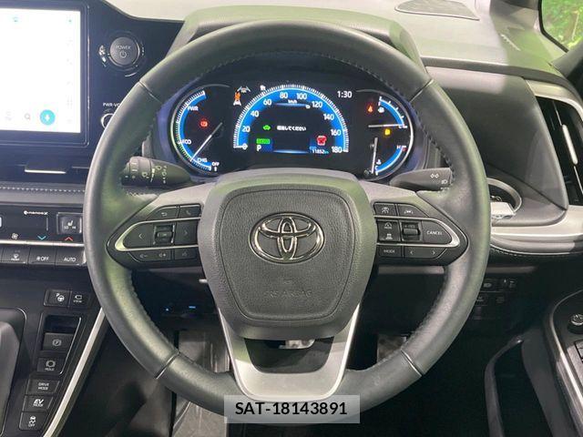 Toyota VOXY HYBRID 2024-01 7458772-12