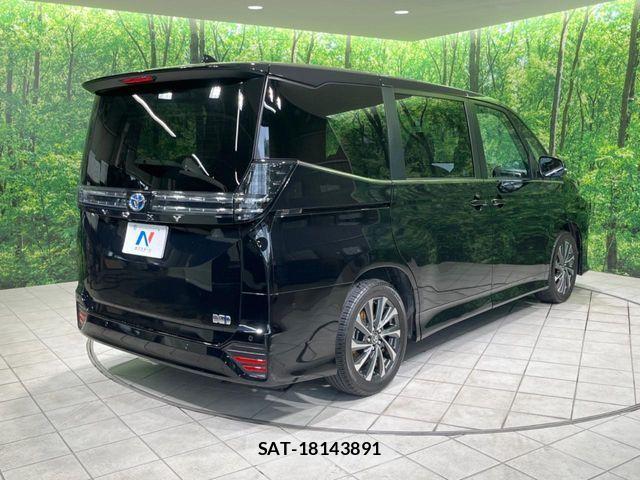Toyota VOXY HYBRID 2024-01 7458772-18