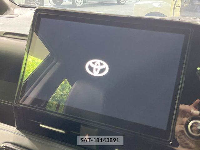 Toyota VOXY HYBRID 2024-01 7458772-3