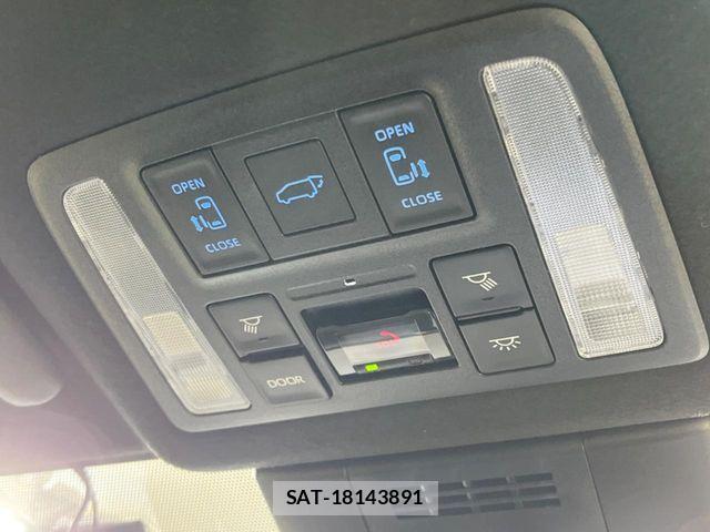 Toyota VOXY HYBRID 2024-01 7458772-6