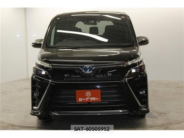 Toyota VOXY HYBRID 2018-10 7458801-1