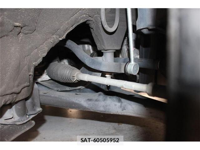 Toyota VOXY HYBRID 2018-10 7458801-19