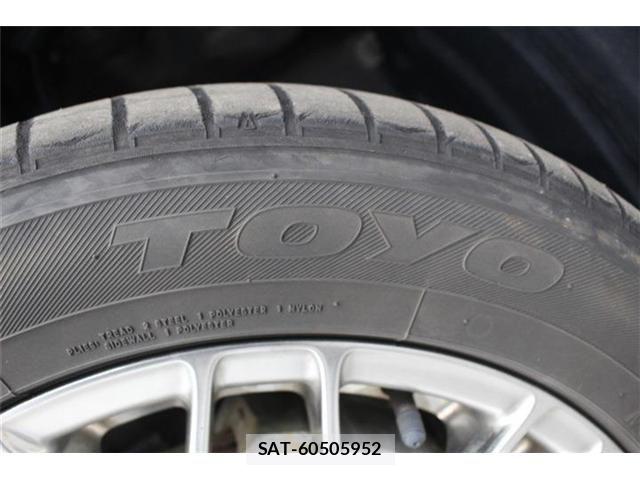 Toyota VOXY HYBRID 2018-10 7458801-20