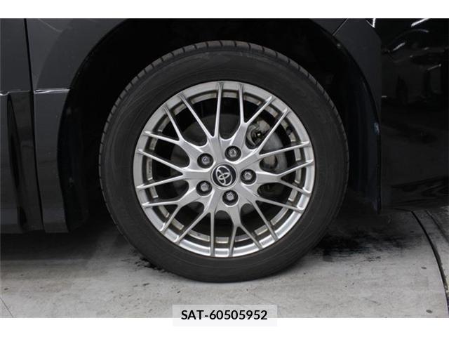 Toyota VOXY HYBRID 2018-10 7458801-22