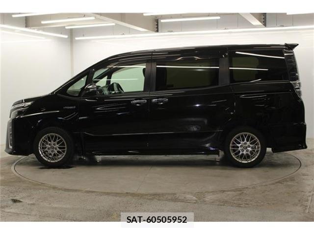 Toyota VOXY HYBRID 2018-10 7458801-7