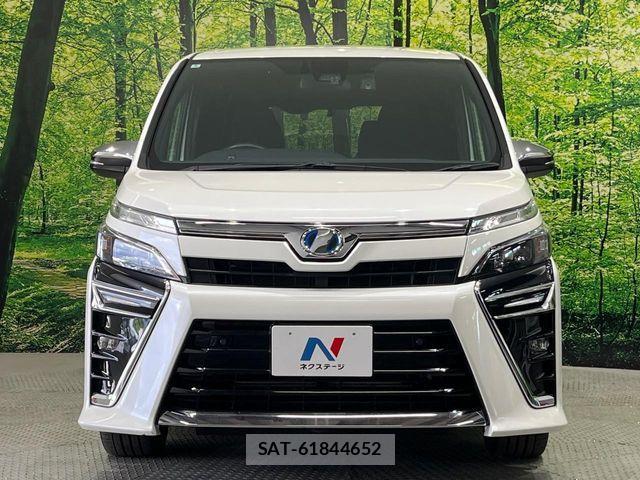 Toyota VOXY HYBRID 2020-02 7458798-15