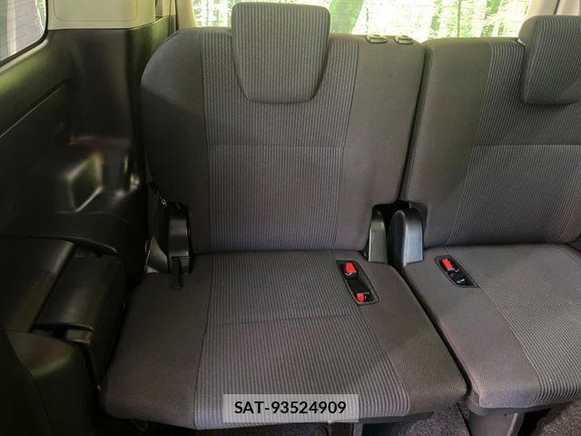Toyota VOXY HYBRID 2014-03 7458814-9
