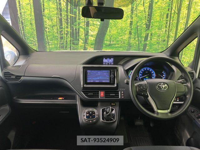 Toyota VOXY HYBRID 2014-03 7458814-1