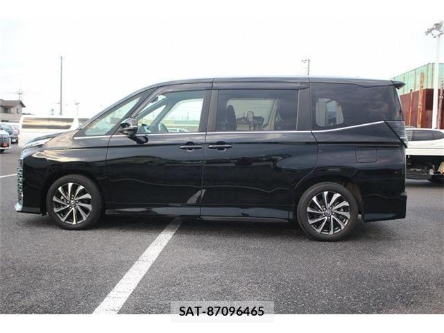 Toyota VOXY HYBRID 2025-03 7458782-9