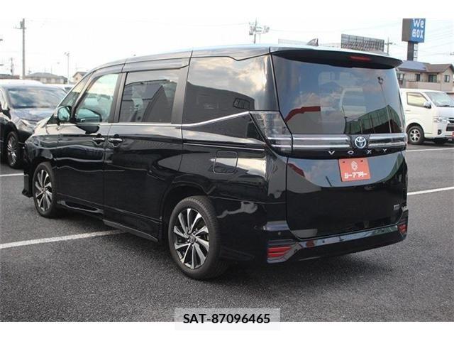 Toyota VOXY HYBRID 2025-03 7458782-10