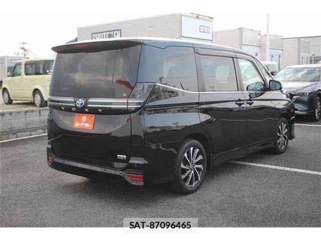 Toyota VOXY HYBRID 2025-03 7458782-12