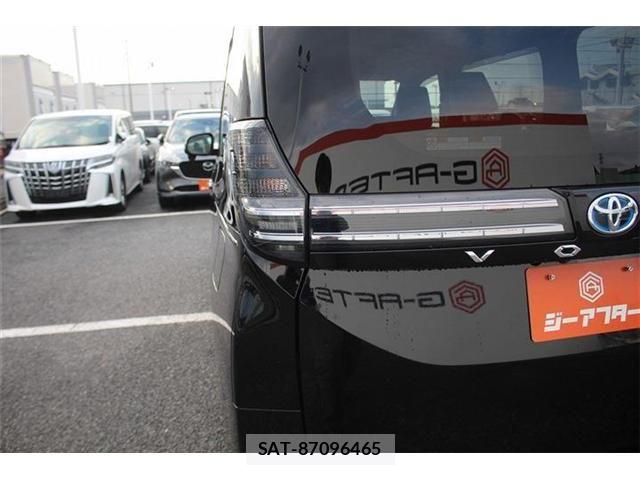 Toyota VOXY HYBRID 2025-03 7458782-24