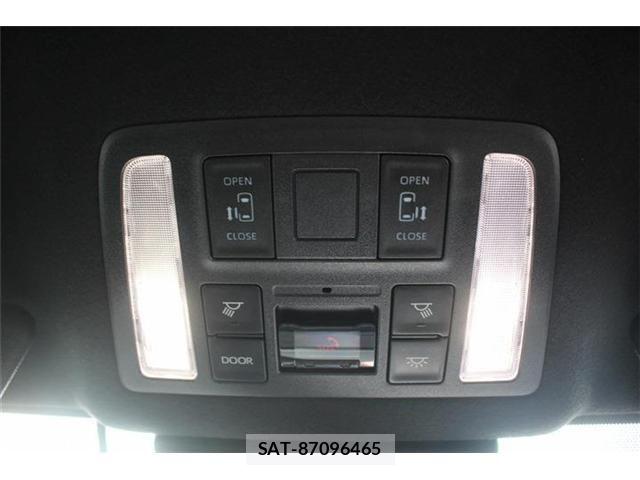 Toyota VOXY HYBRID 2025-03 7458782-3