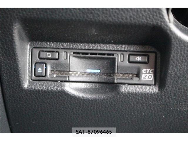 Toyota VOXY HYBRID 2025-03 7458782-4