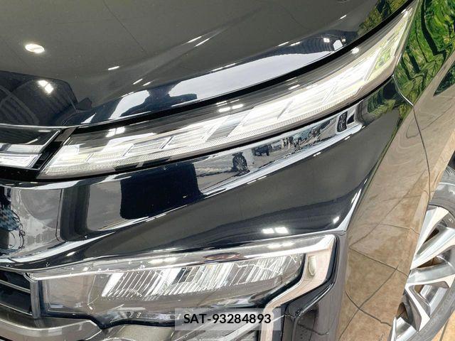 Toyota VOXY HYBRID 2022-07 7458790-12