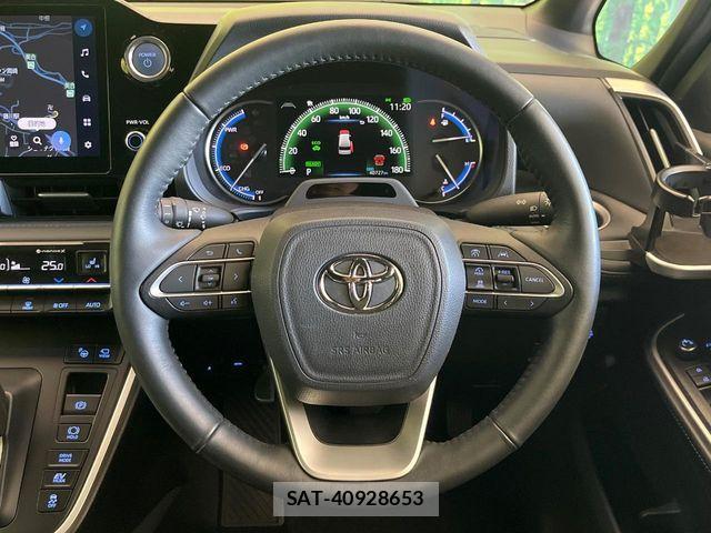 Toyota VOXY HYBRID 2022-09 7458789-11