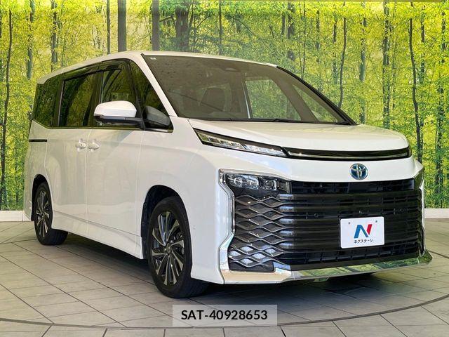 Toyota VOXY HYBRID 2022-09 7458789-16