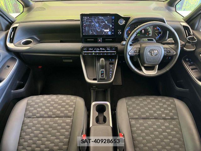 Toyota VOXY HYBRID 2022-09 7458789-1