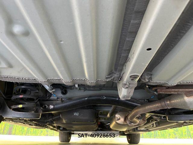 Toyota VOXY HYBRID 2022-09 7458789-19