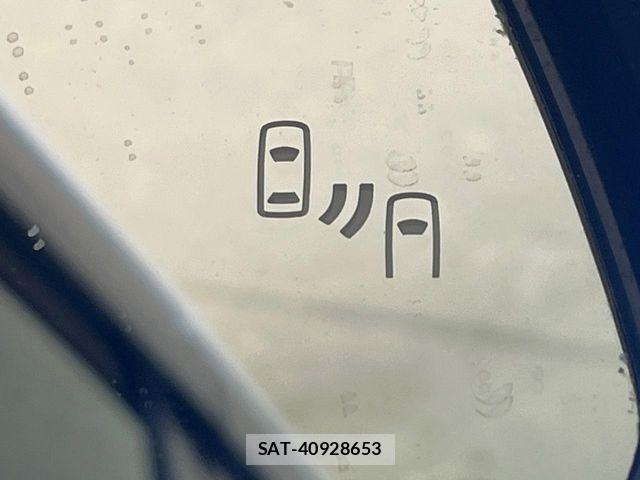 Toyota VOXY HYBRID 2022-09 7458789-6