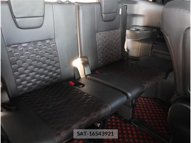 Toyota VOXY HYBRID 2025-02 7458773-13