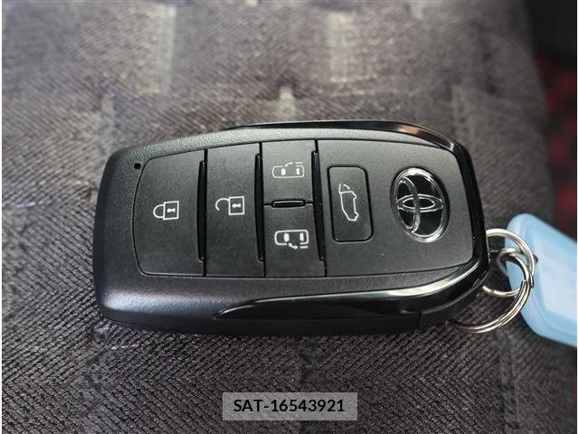 Toyota VOXY HYBRID 2025-02 7458773-16